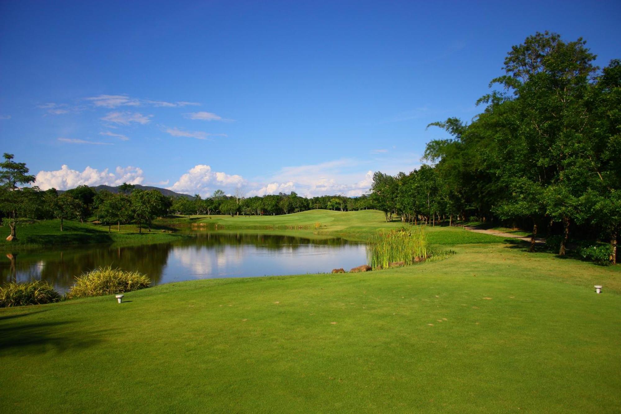 Mae Jo Golf Resort & Spa San Sai Екстер'єр фото